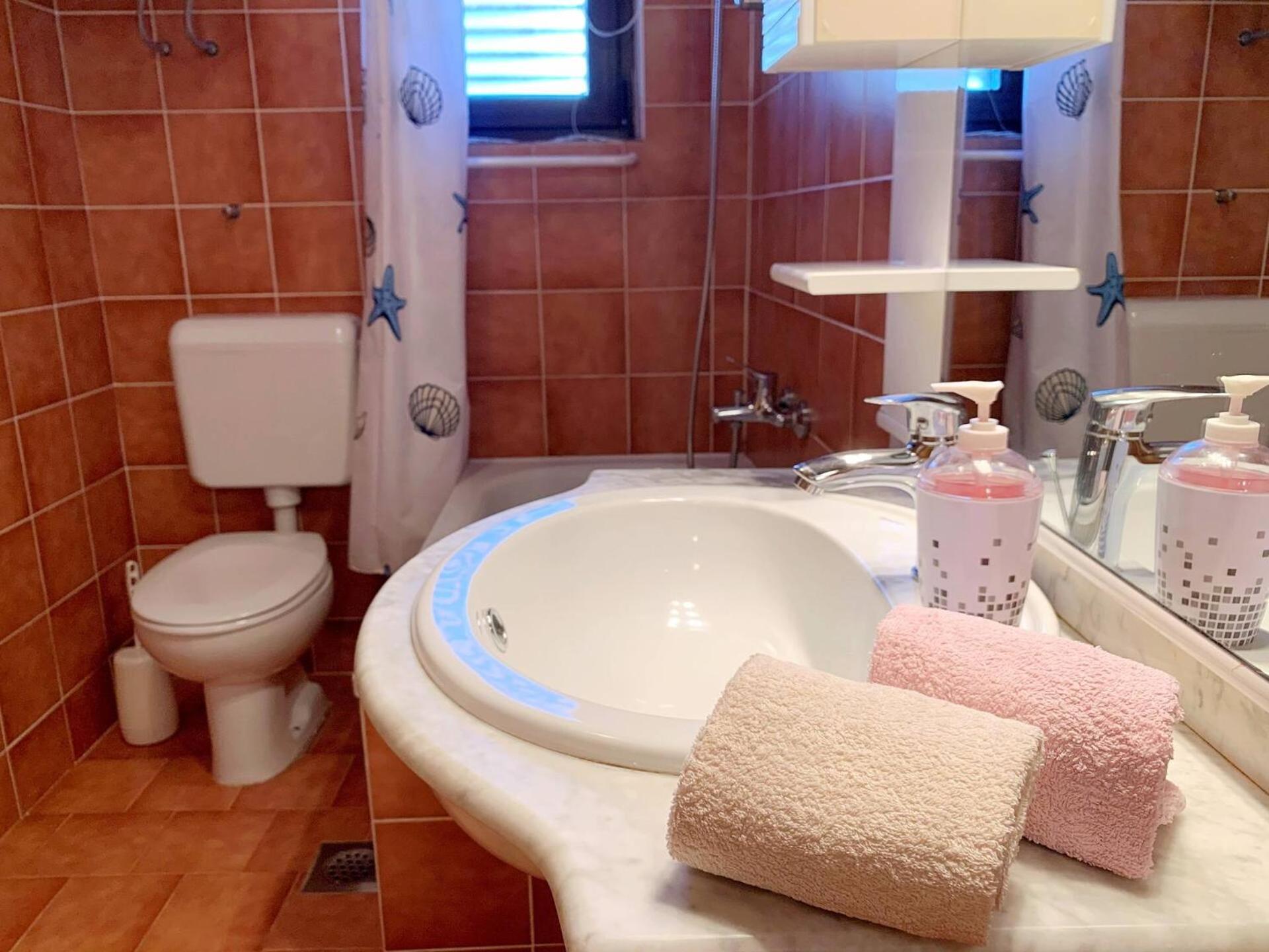 Apartments Viola Šilo Екстериор снимка